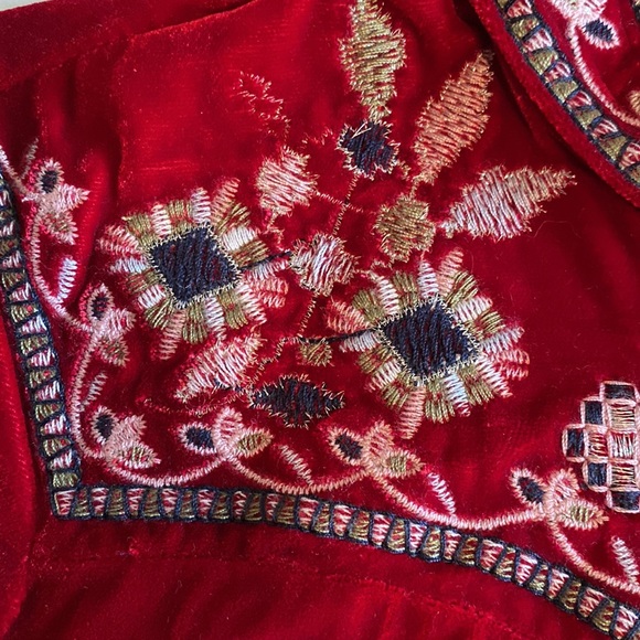 Zara woman Red Velvet embroidered tunic Opulent Holiday - Picture 6 of 14